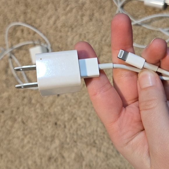 Apple USB A to Lighting Charging Cable & Power Brick. - Picture 3 of 3